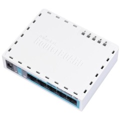 RouterBOARD RB750 Mikrotik + Level 4
